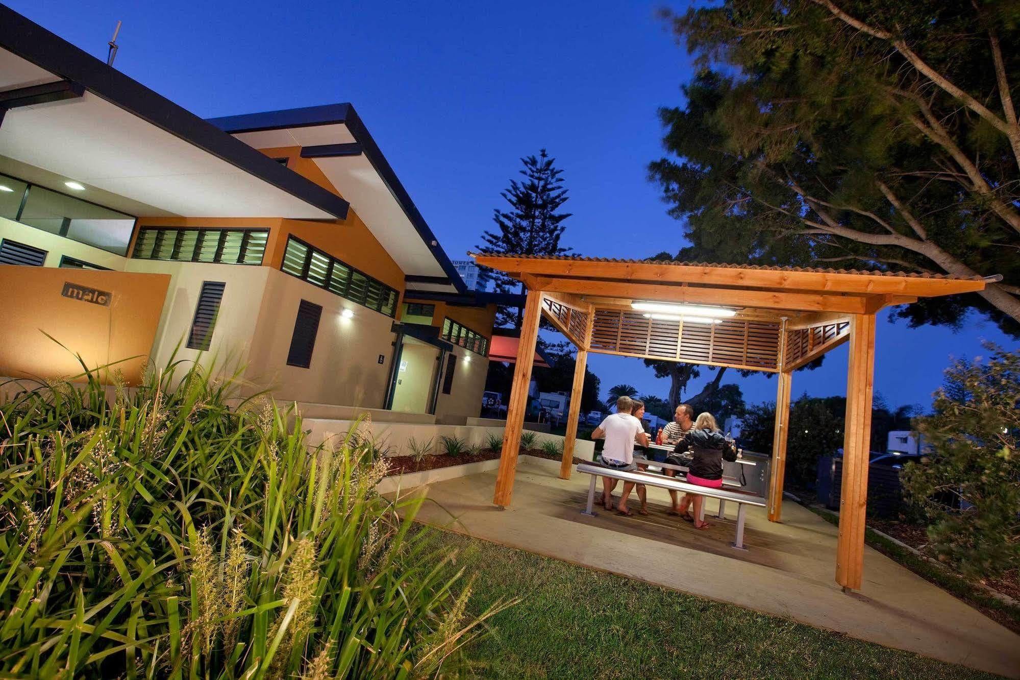 גולד קוסט Burleigh Beach Tourist Park מראה חיצוני תמונה