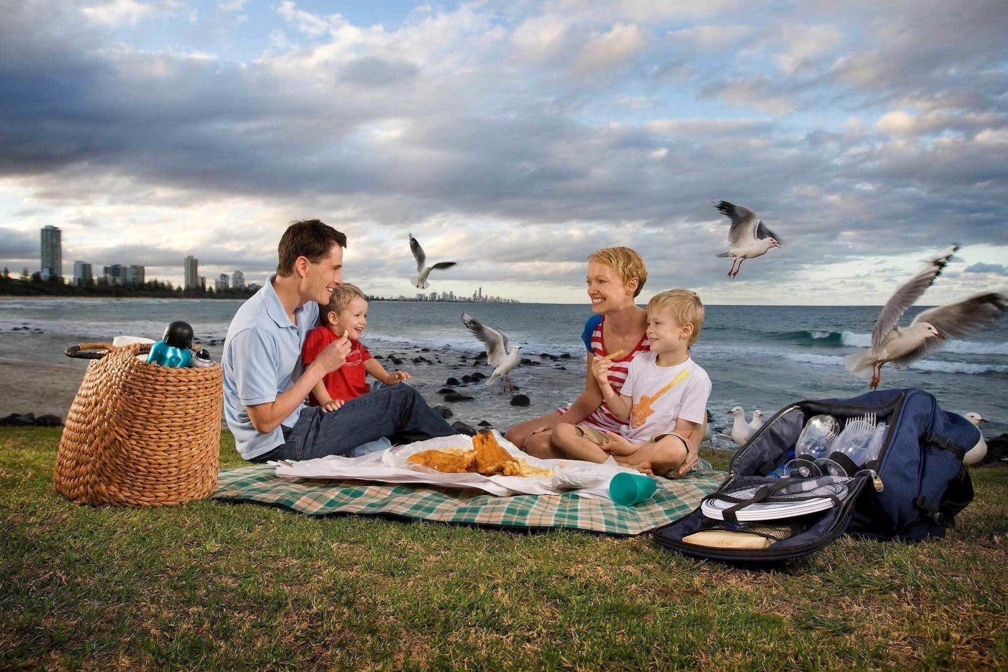 גולד קוסט Burleigh Beach Tourist Park מראה חיצוני תמונה